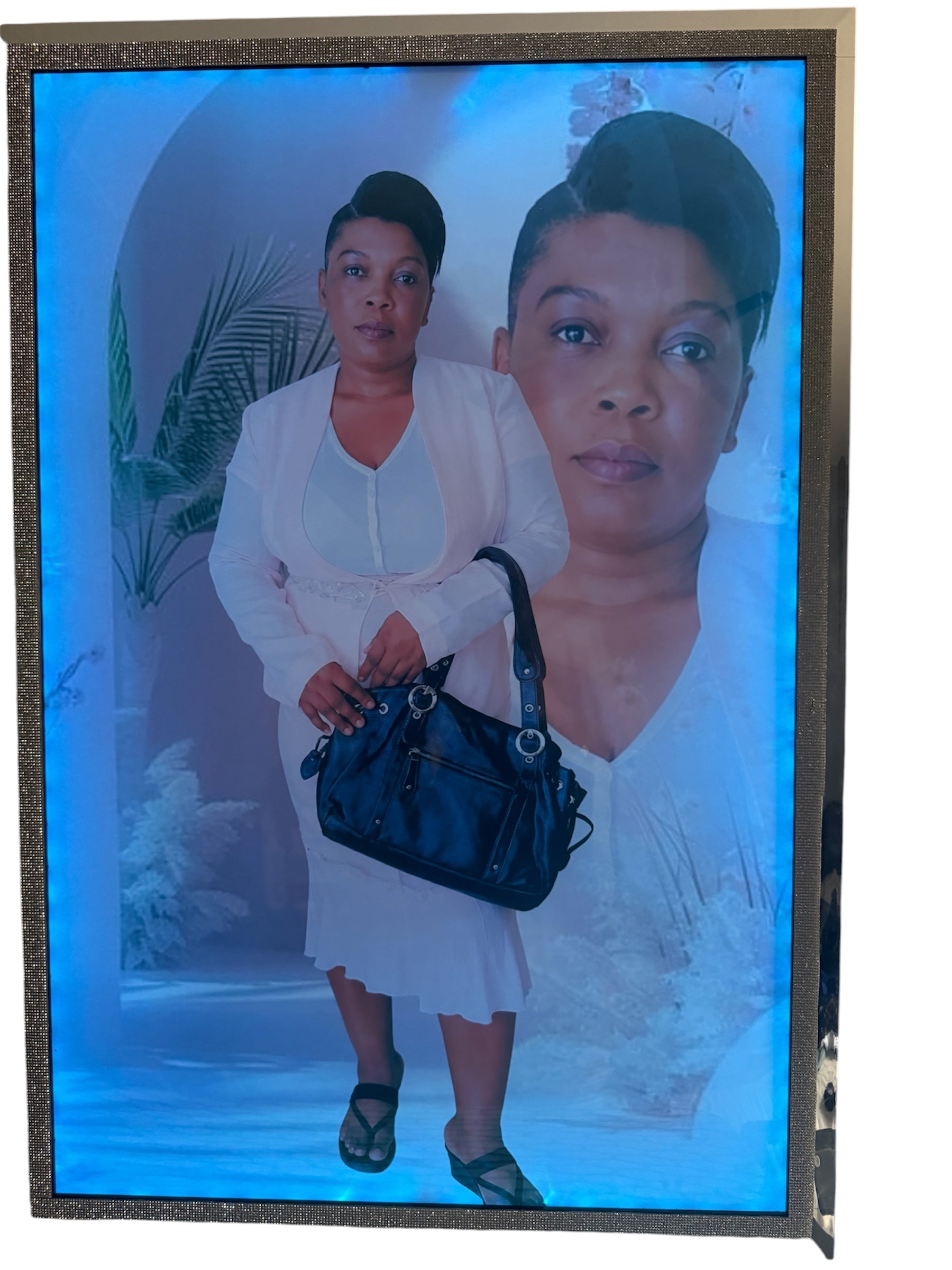 luxury canvas with light / Custom photo
